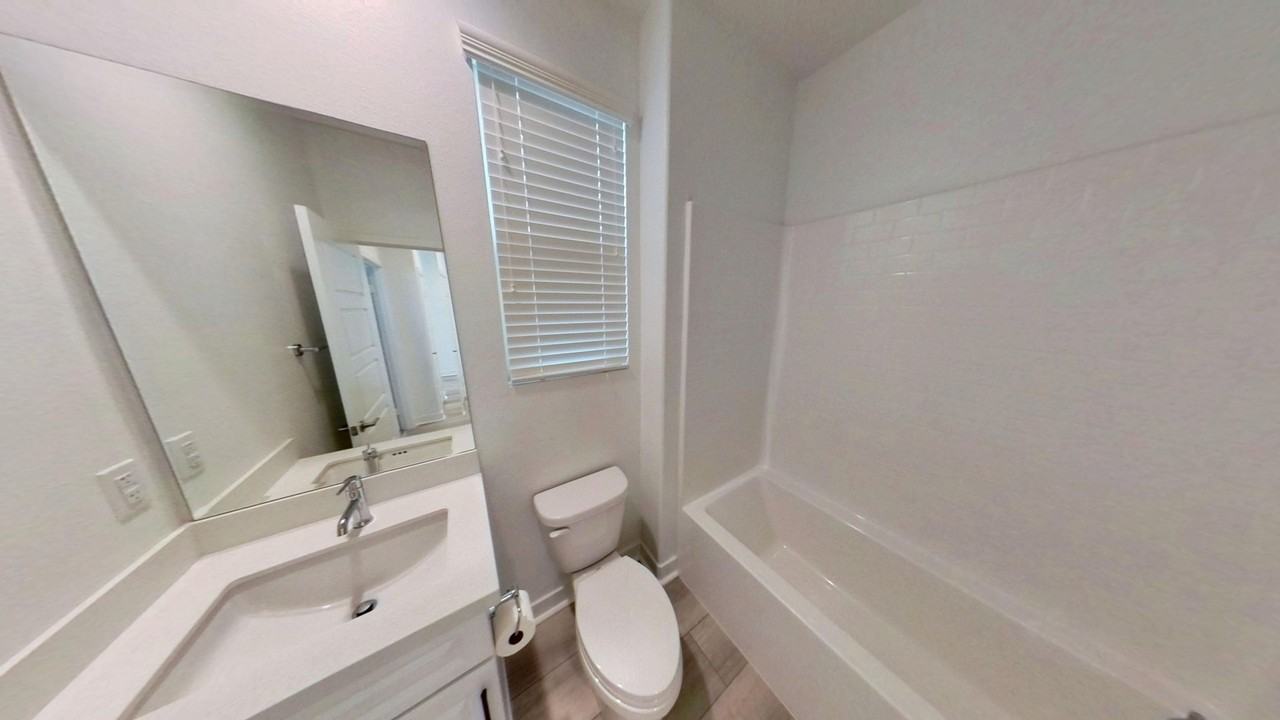 1627 Village Green Way - Photo 5 of 15