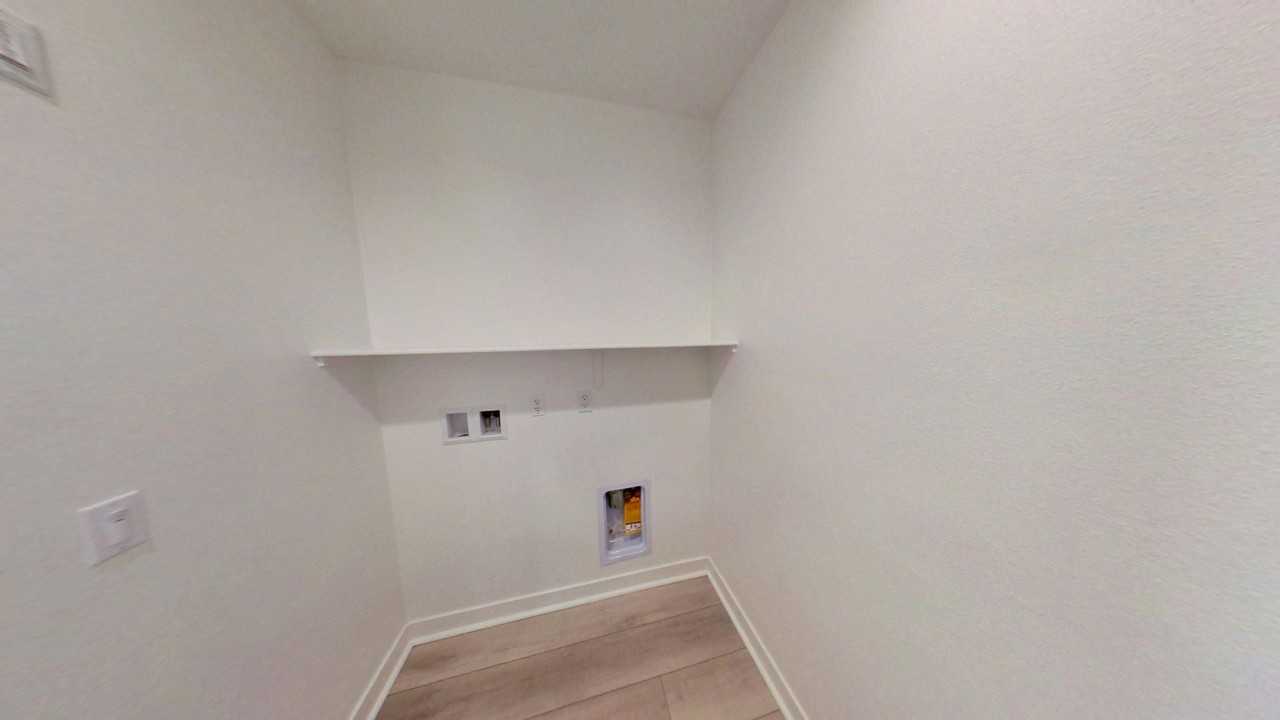 1627 Village Green Way - Photo 6 of 15