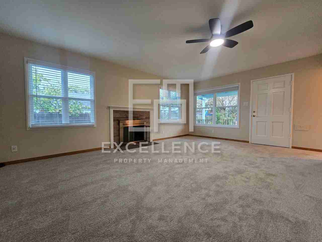 1188 Inverness Ave - Photo 2 of 15