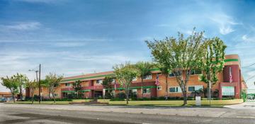 featured image of 17908 Woodruff Ave