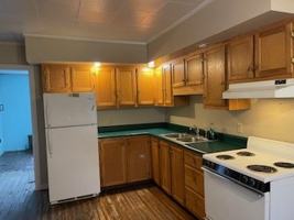 featured image of 911 Moorheadville Rd