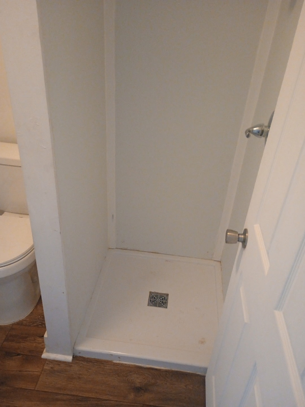 713 Adams Street - Photo 6 of 8