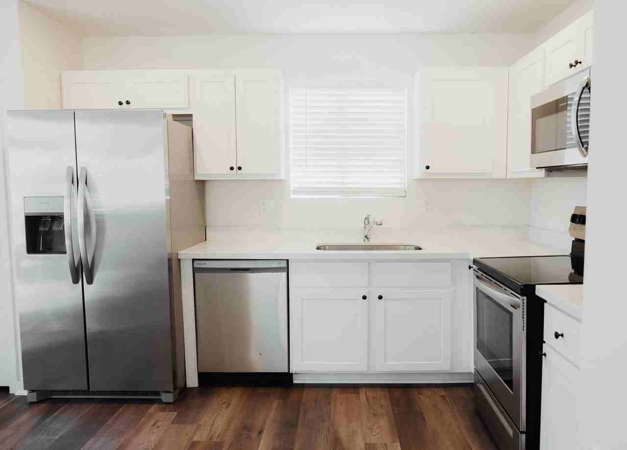 The Chipman Apartments - Photo 7 of 45