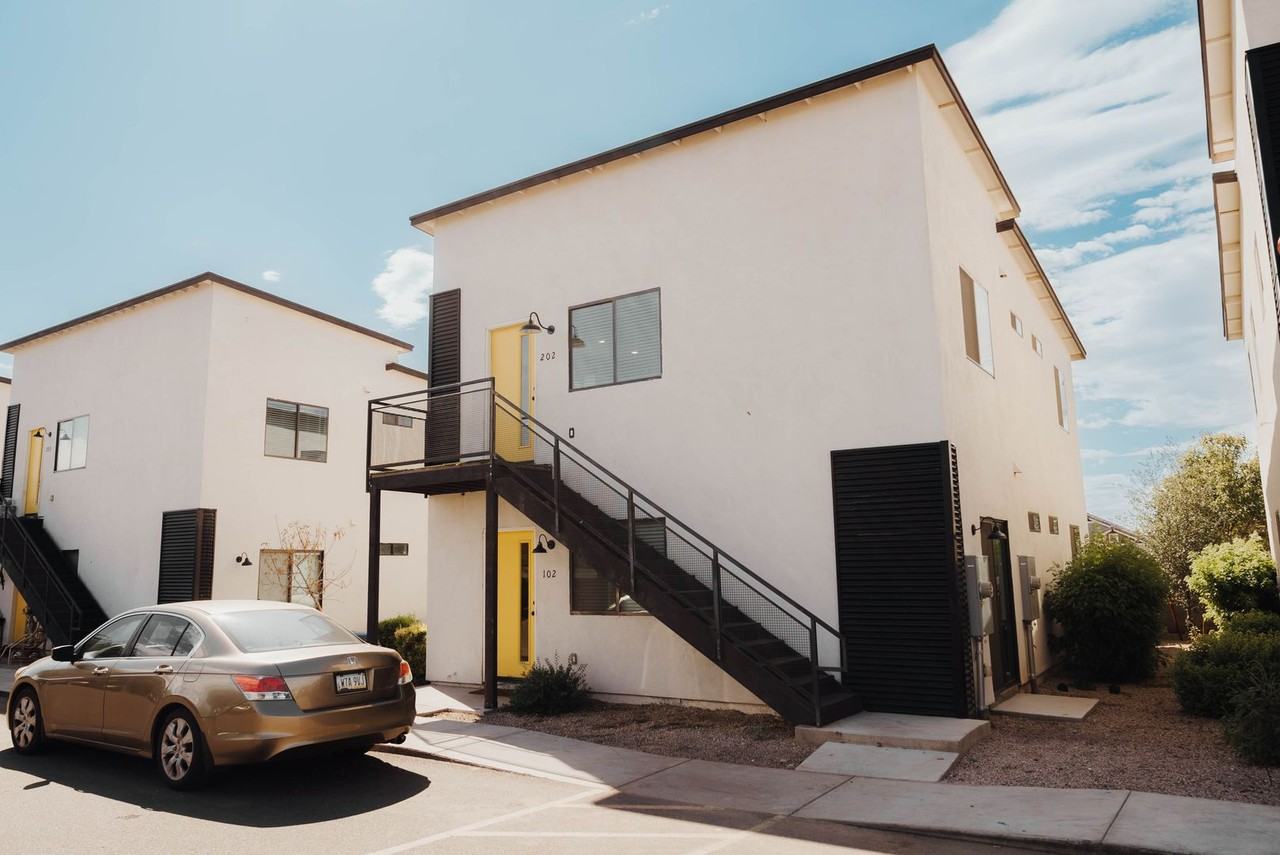 The Chipman Apartments - Photo 4 of 45