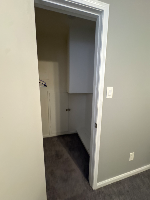 318 Elm St - Photo 4 of 10