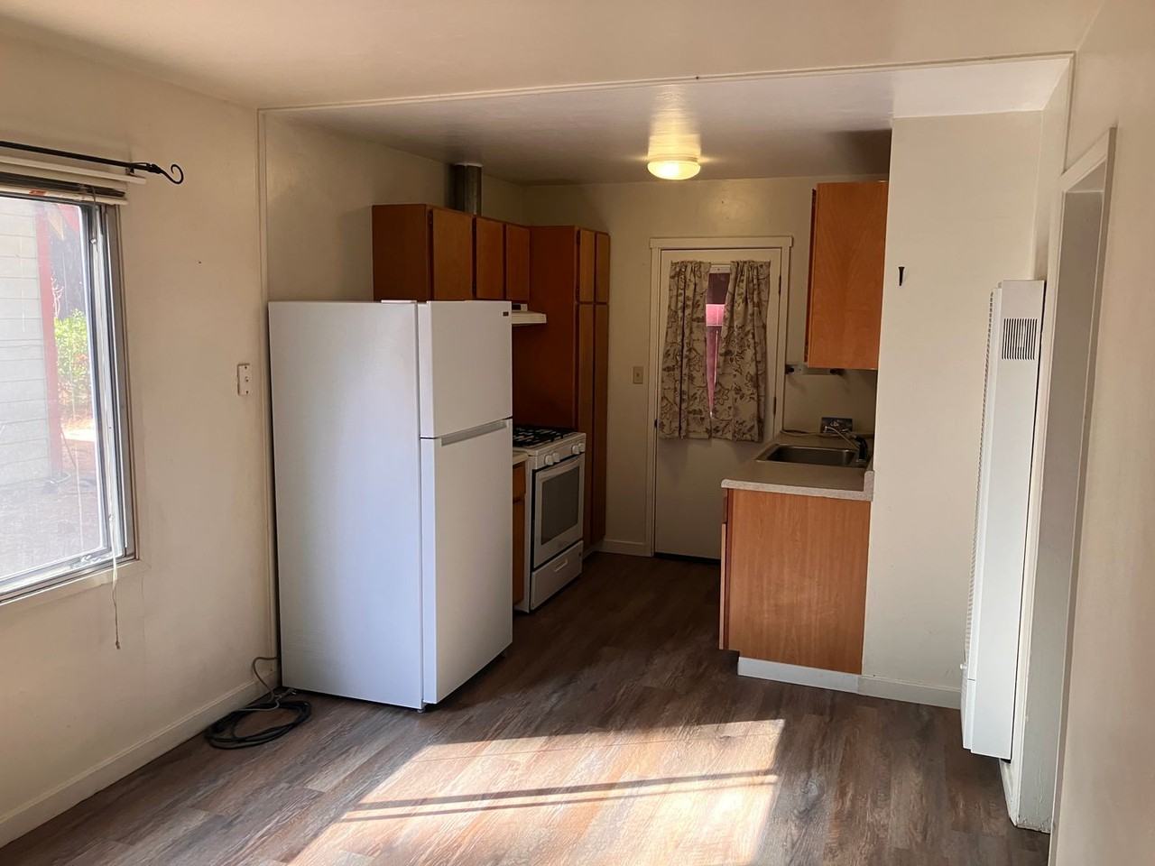 723 James Avenue - Photo 7 of 13