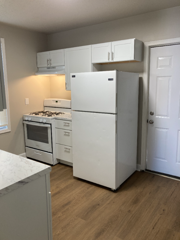 3843 Carey St - Photo 3 of 8