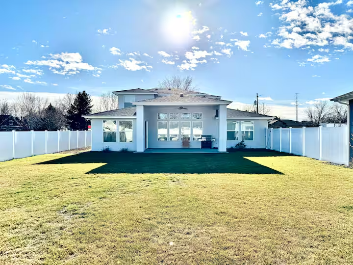 12100 West Hollandale Drive - Photo 2 of 21