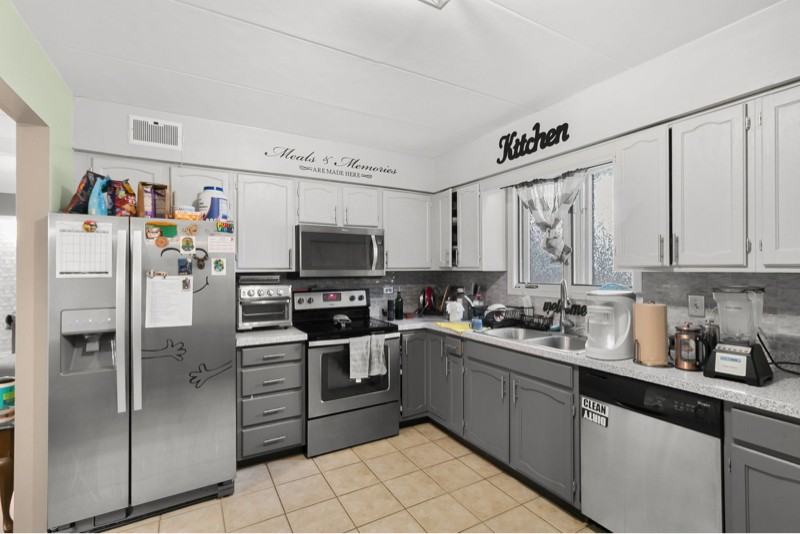 11045 S Theresa Cir #2B - Photo 3 of 11