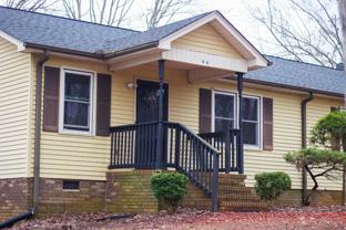 4B Shore Dr #B - Photo 1 of 1