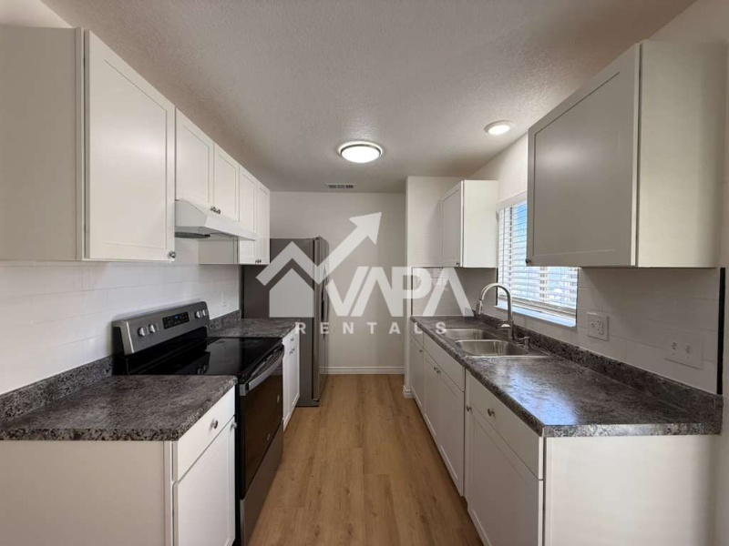 7814 Hollow Oak - Photo 4 of 19