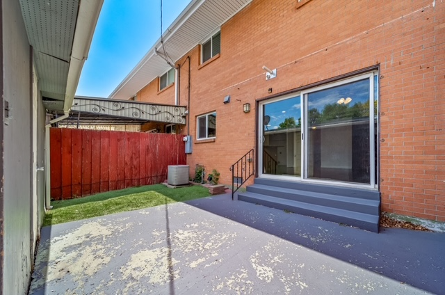 3806 South Yosemite Street - Photo 4 of 21