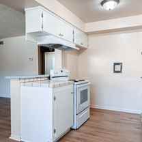 1001 E Stearns Ave #5 - Photo 1 of 1