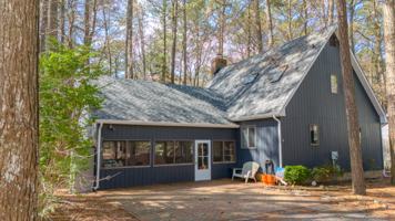 featured image of 80 Cresthaven Dr