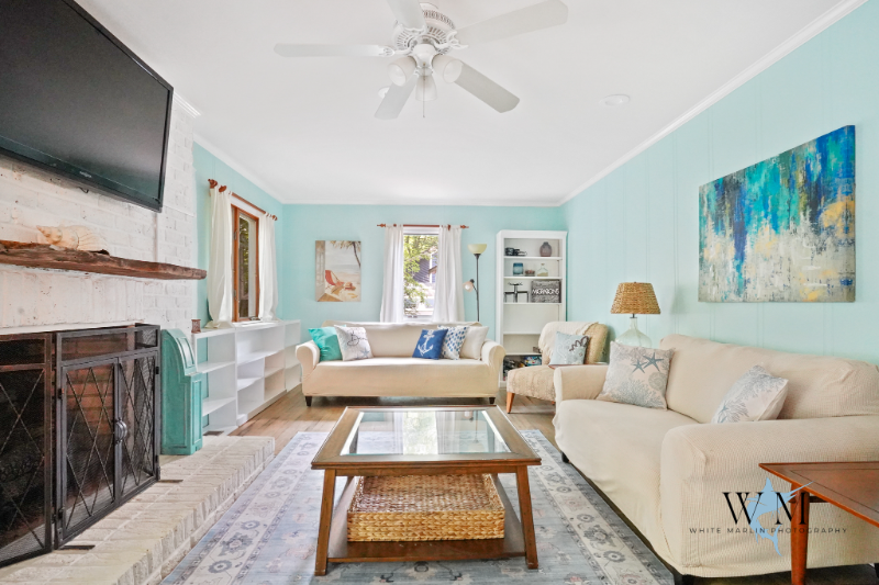 80 Cresthaven Drive - Photo 4 of 16