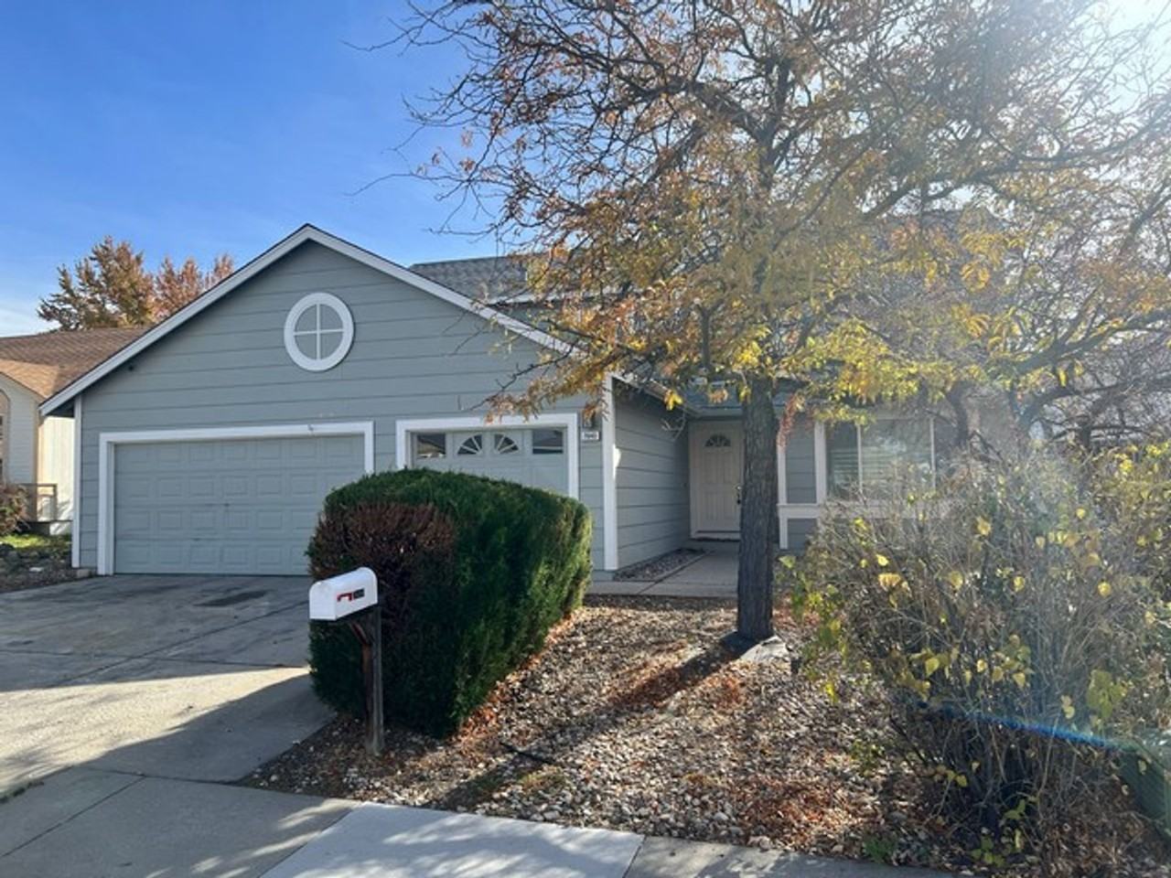 7640 Soft Winds Drive - Photo 2 of 18