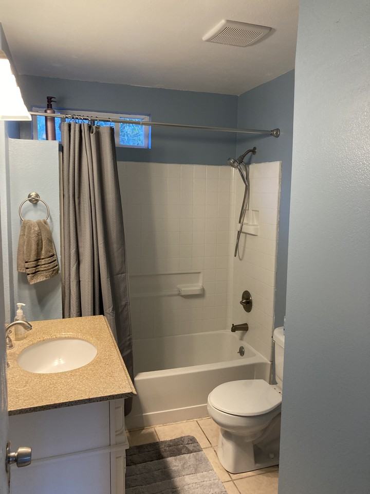 925 Hargus Avenue #B - Photo 5 of 5