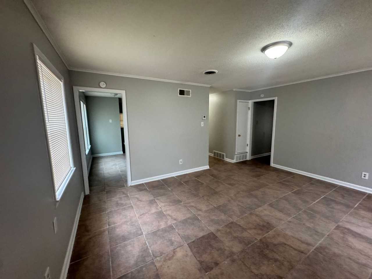 1722 Northfield Drive - Photo 5 of 13