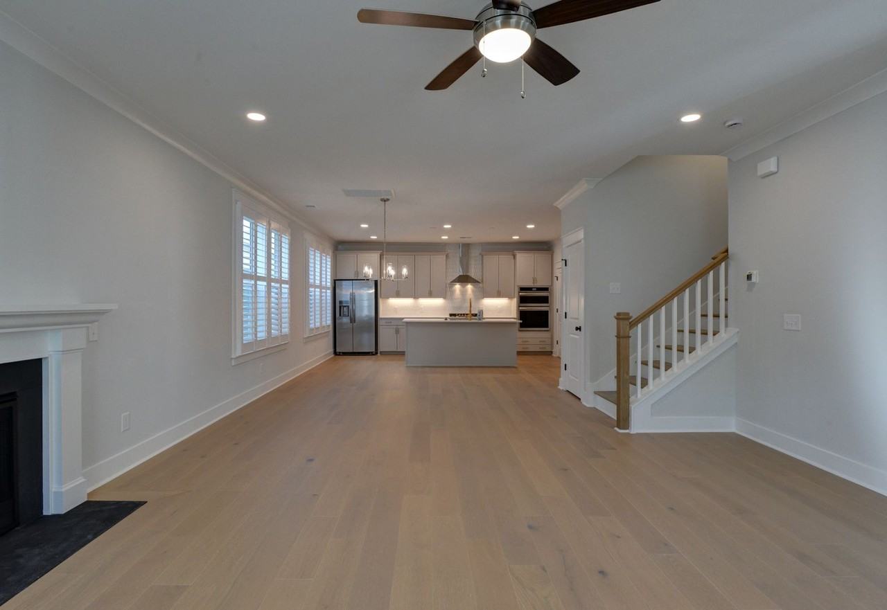 2027 Blue Bayou Boulevard - Photo 7 of 40