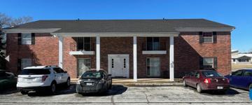 featured image of 2037 2027, 2037 S River St