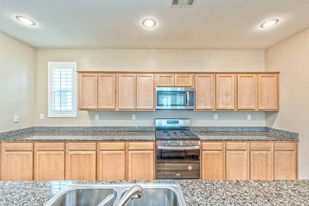 3225 Jevonda Avenue - Photo 3 of 16