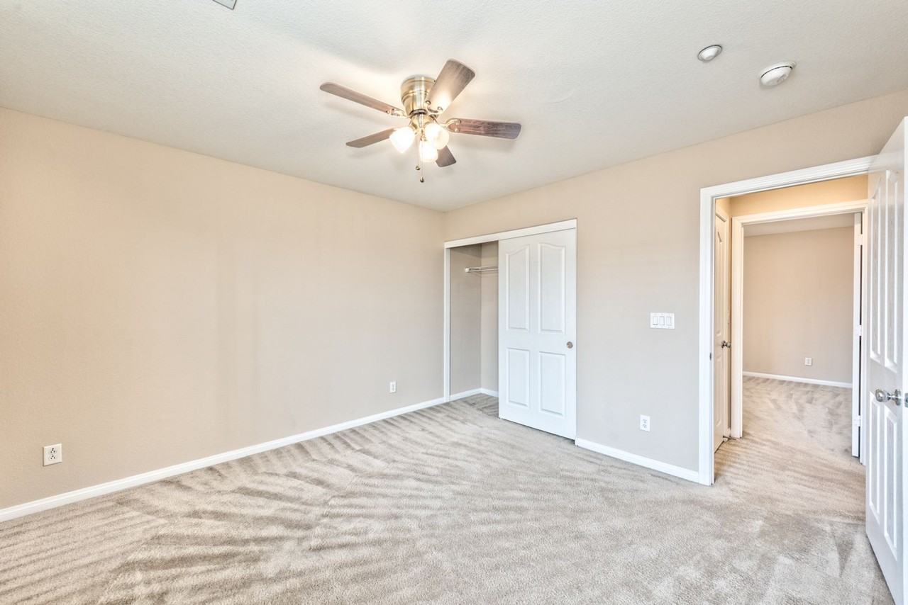 3225 Jevonda Avenue - Photo 5 of 16