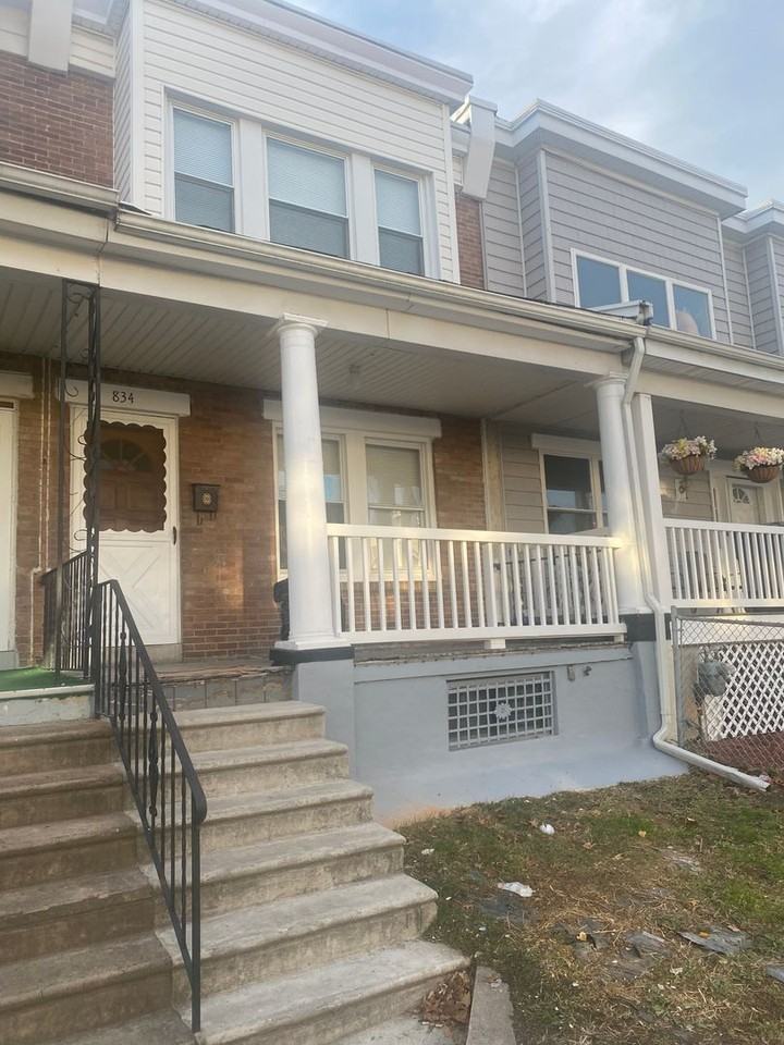 834 Mcdowell Ave - Photo 4 of 23