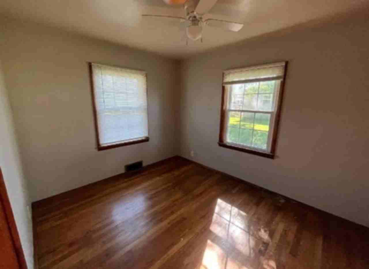 2145 W 2nd St - Photo 7 of 10