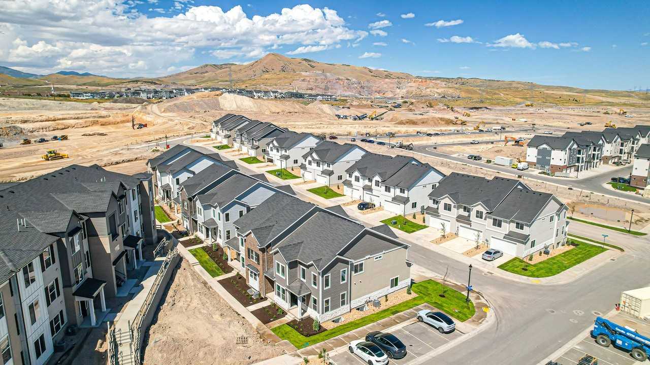 1583 W Stark Dr - Photo 5 of 50