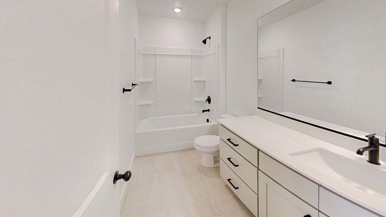 7 S Moonlit Rd - Photo 3 of 50