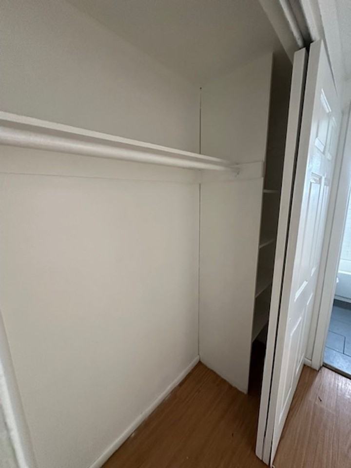 2386 S Linden Ct - Photo 4 of 11