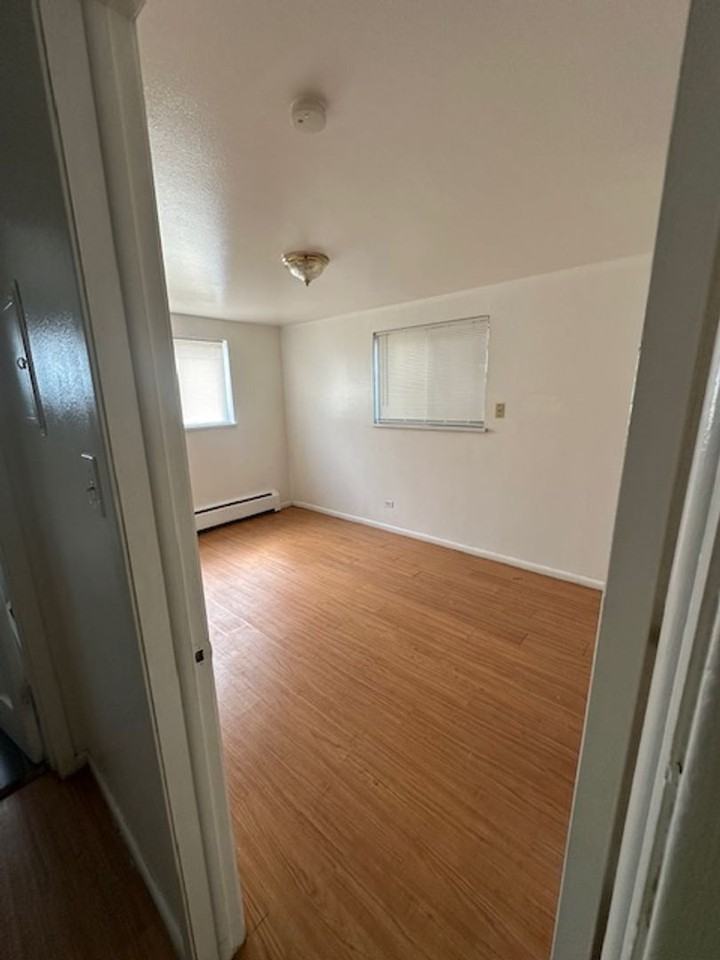 2386 S Linden Ct - Photo 6 of 11