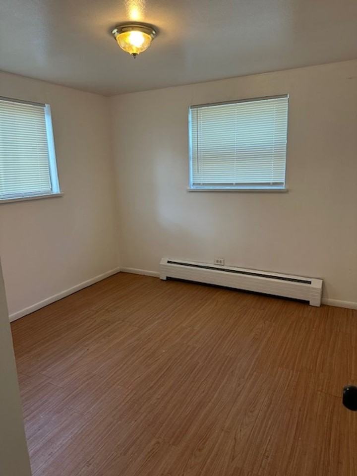 2386 S Linden Ct - Photo 7 of 11