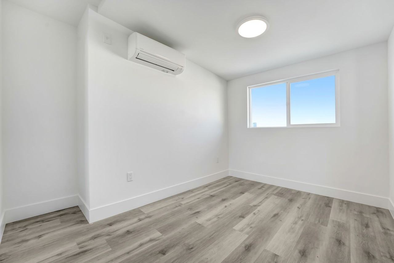 1512 Pennsylvania Avenue #4 - Photo 6 of 17