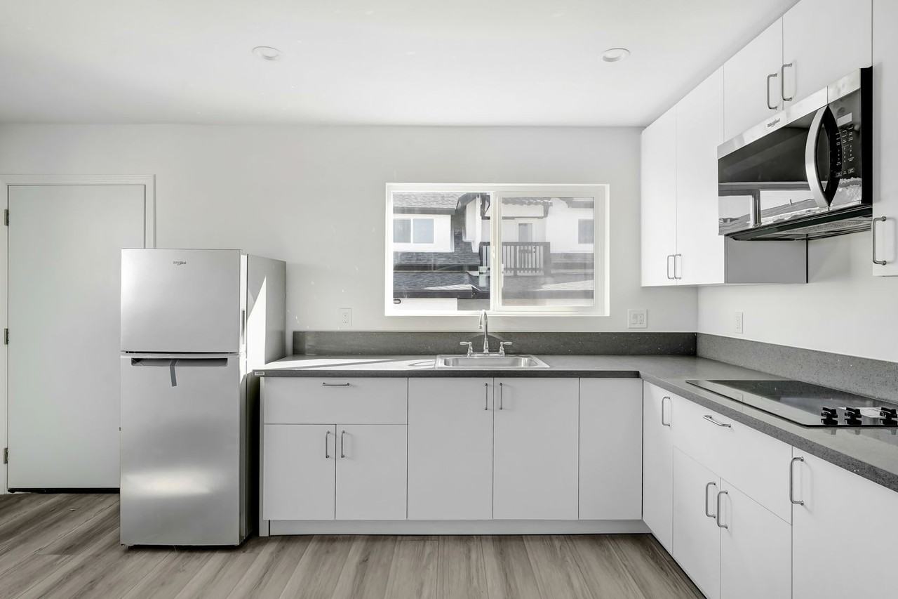 1514 Pennsylvania Ave #5 - Photo 4 of 10