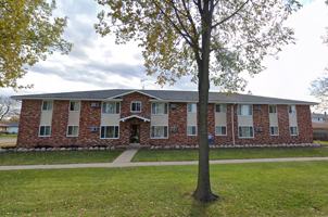 featured image of 7373 West Green Tree Road