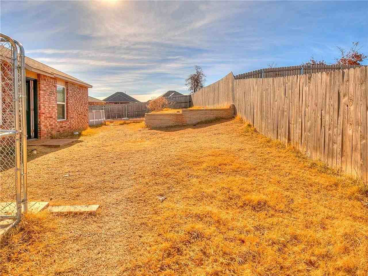 805 Hallow Oak Ct - Photo 6 of 18