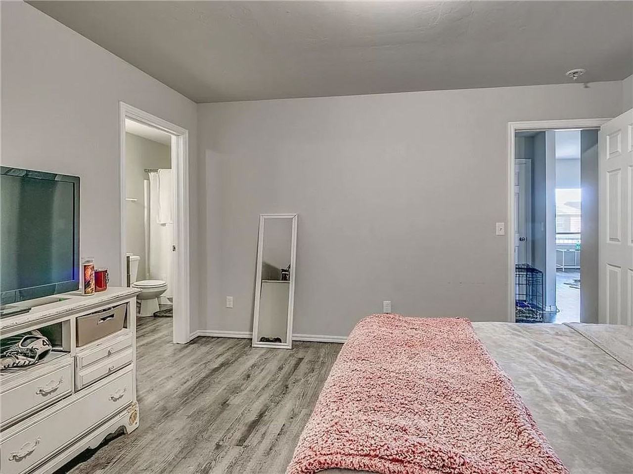 805 Hallow Oak Ct - Photo 7 of 18