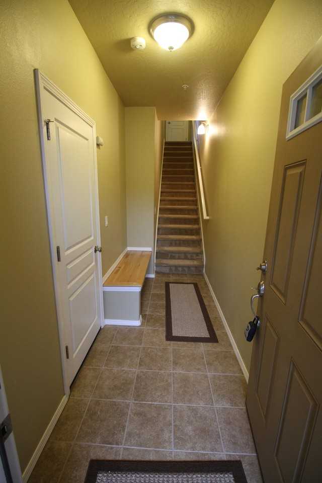 5943 Blue River Dr Se - Photo 3 of 20