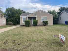 207 W Dale St - Photo 1 of 1