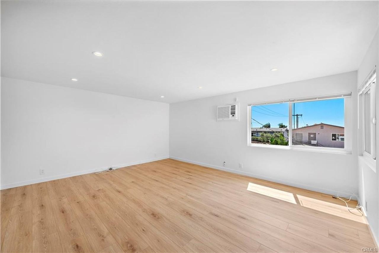 223 Avenida Victoria - Photo 6 of 36