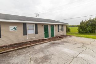 708 W Cunningham Dr #1 - Photo 1 of 1