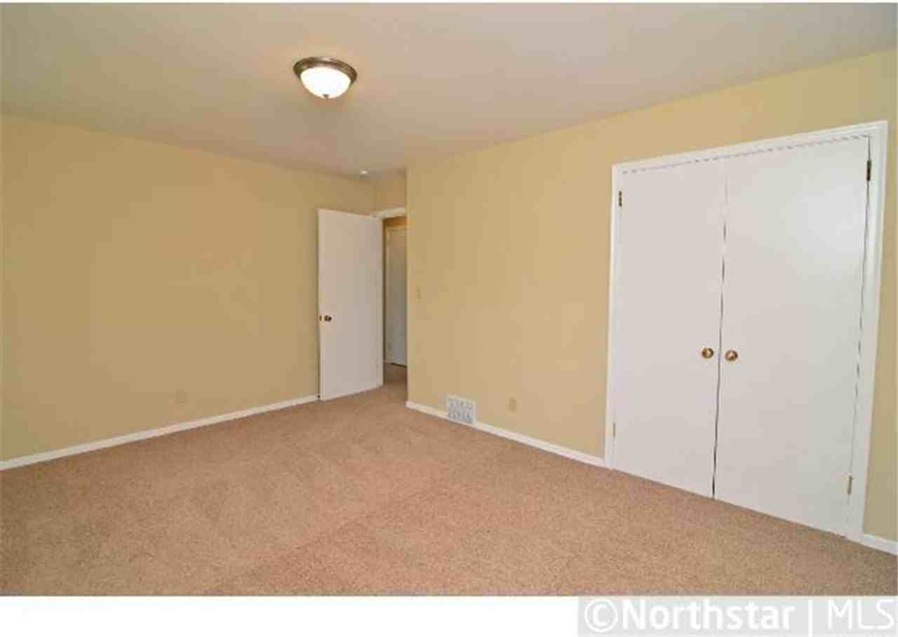 10701 Morris Ave S - Photo 3 of 6