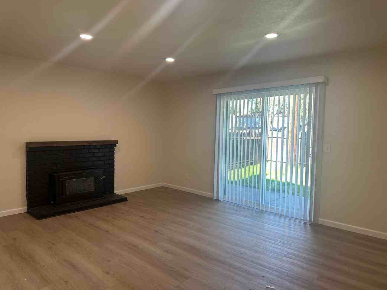 742 Nightingale Dr - Photo 6 of 9