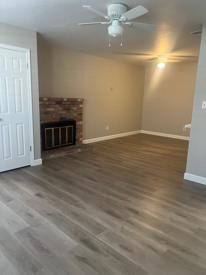 1152 Johnson Court - Photo 7 of 35