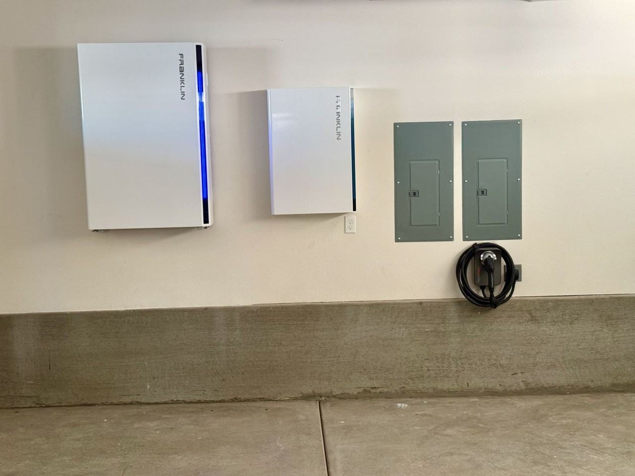 300 Triangular Rd - Photo 3 of 34