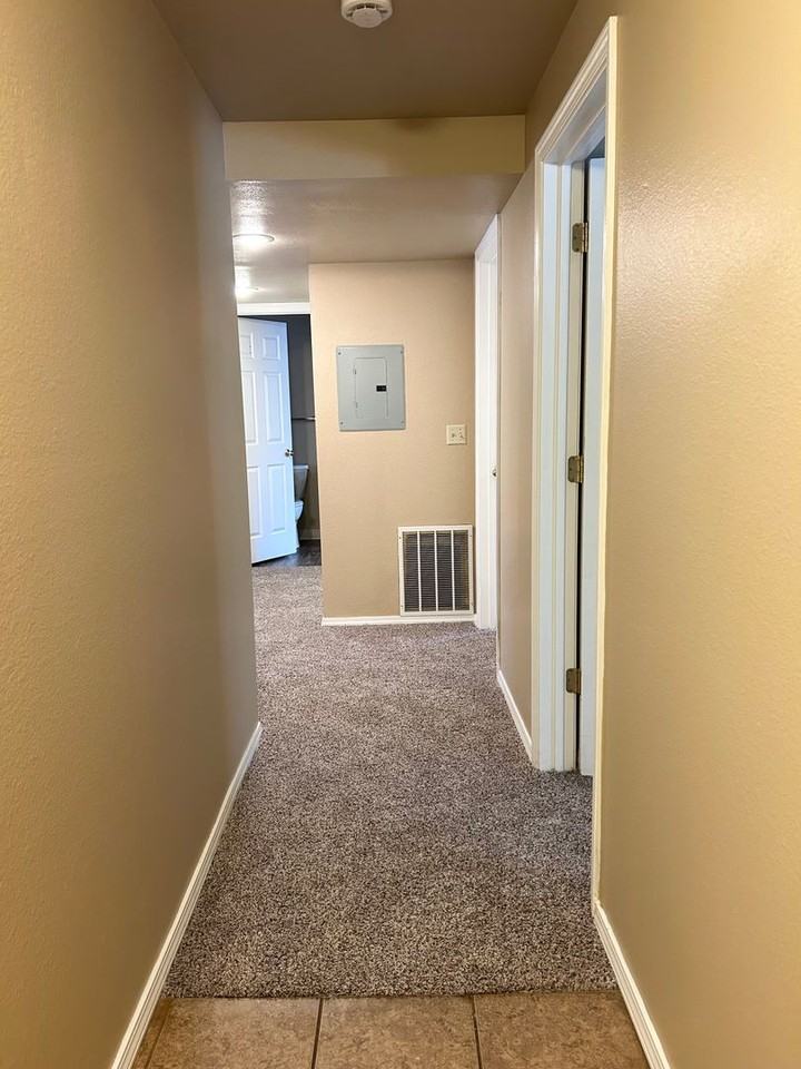 3757 S Gekeler Ln - Photo 6 of 26