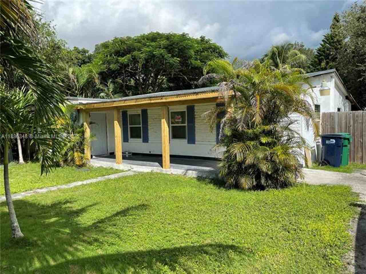 5921 Southwest 62nd Street #0 - Photo 2 of 9