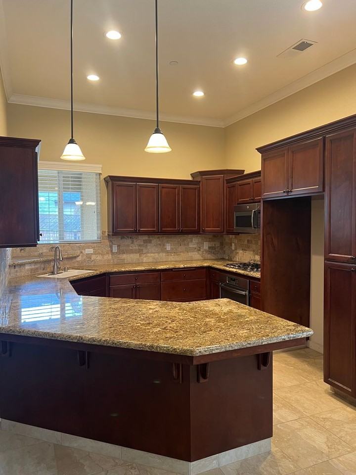 2700 7th Avenue Dr - Photo 6 of 34