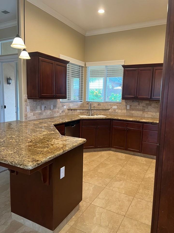 2700 7th Avenue Dr - Photo 7 of 34